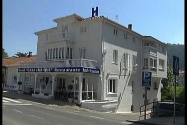 فندق ريفى -restaurante Casa Enrique