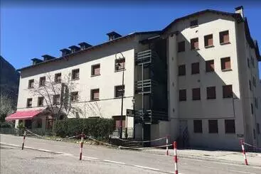 호텔 Hostal Fondevila