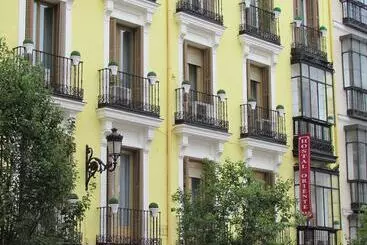 هتل Hostal Oriente