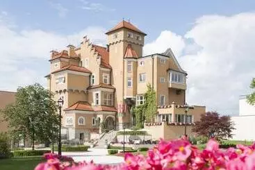 ホテル Schloss Monchstein