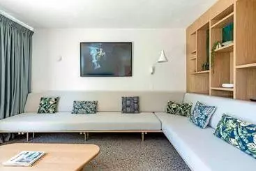 Glen Eden Beach Resort