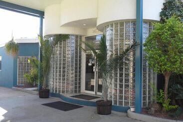 فندق Gladstone Palms Motor Inn