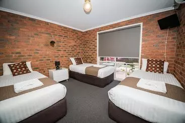 فندق Australian Settlers Motor Inn