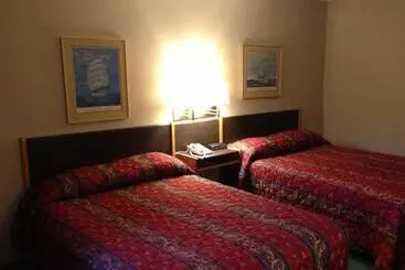 Отель Moby Dick Inn