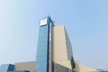 ホテル Paradise Inn & Conference Centre