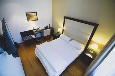 Enjoy 1313AG Hotel Touring