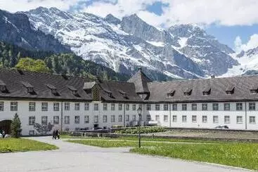 Hotel Bellevueterminus  Urban Lifestyle