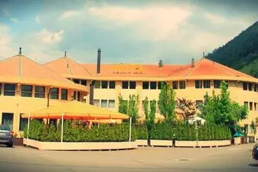 酒店 Restaurant La Porte D Octodure