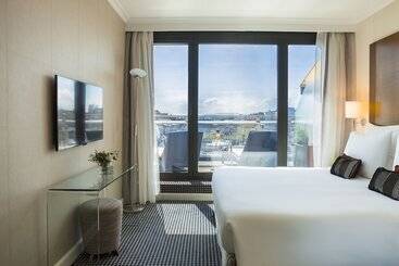 هتل Warwick Geneva