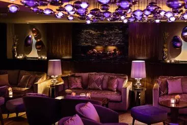 Fairmont Hotel Vier Jahreszeiten, Hotel Des Jahres 2023 & 2024  Die 101 Besten