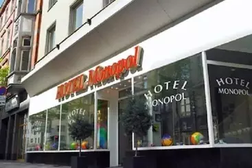 Отель Monopol City Centre
