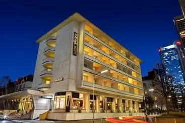 Отель Savigny Frankfurt City