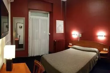 בית מלון כפרי De La Paix