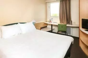 هتل Ibis Auxerre Sud