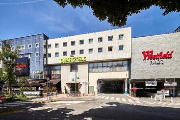 B&b Hotel Versailles Le Chesnay