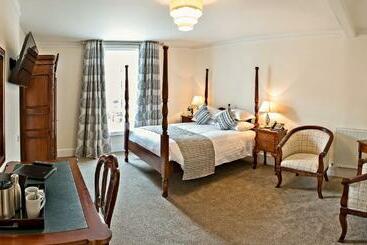 호텔 The Bishops Table