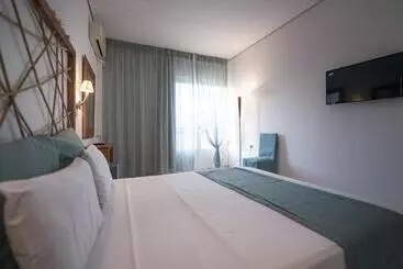 Long Beach Hotel & Resort