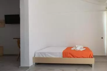 Lichnos Beach Hotel & Suites