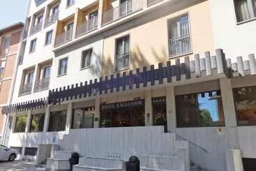 בית מלון כפרי Excelsior Magenta