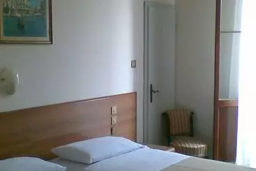 בית מלון כפרי Helvetia