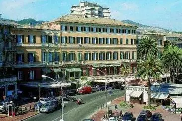 Szálloda Mediterranee