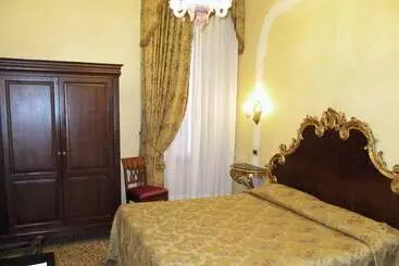 هتل Residenza D Epoca San Cassiano