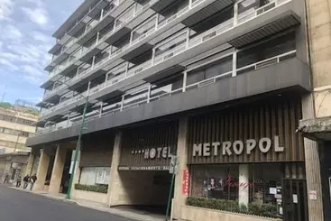 ホテル Metropol