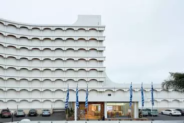 First Group Breakers Resort Official