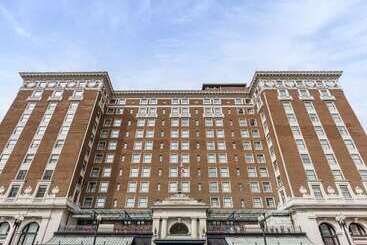 酒店 Amway Grand Plazacurio Collection By Hilton