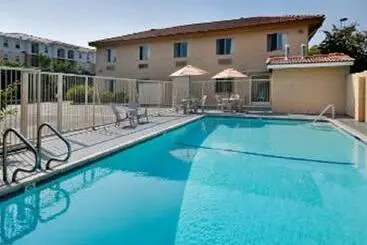 فندق Buena Park Inn