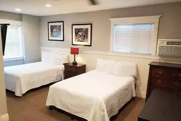 酒店 Coronado Island Inn