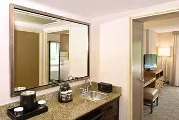 בית מלון כפרי Embassy Suites By Hilton Seattle North Lynnwood