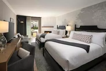 ホテル Fireside Inn On Moonstone Beach