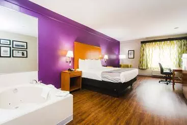 酒店 Palacio Royale Inn Signature Katy