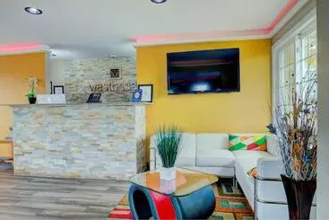 汽车旅馆 Westbridge Inn And Suites