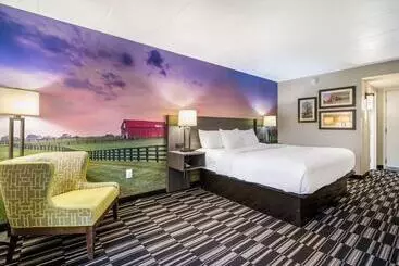 فندق Clarion Pointe Richmond North Near University