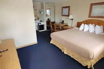 호텔 Thunderbird Inn Of Mackinaw City