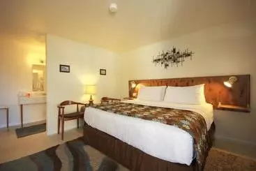 Roadrunner Lodge Motel