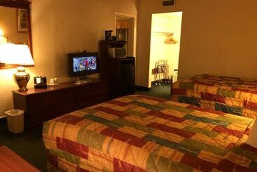 Royal Holiday Motel By Belvilla Gallup I 40