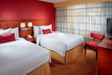 فندق Courtyard By Marriott Columbus