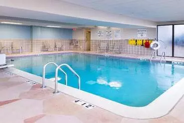 Holiday Inn Hotel & Suites Warren, An Ihg