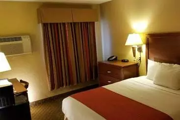 فندق Red River Inn & Suites Fargo