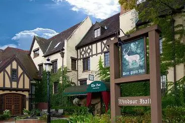 ホテル Deer Path Inn