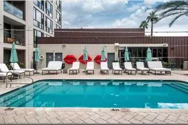 فندق Found Re Phoenix