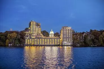 Отель The Edgewater