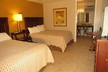 فندق على الطريق El Patio Inn