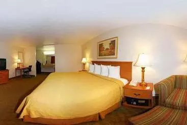 فندق Quality Inn