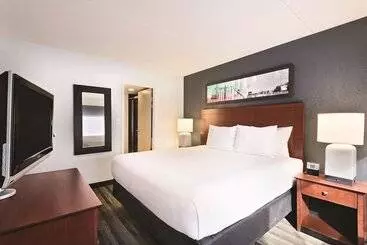 酒店 Clt Sky Suites