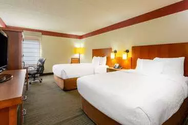 酒店 Clt Airport Inn & Suites