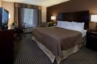 Отель Best Western Plus University Inn Steubenville